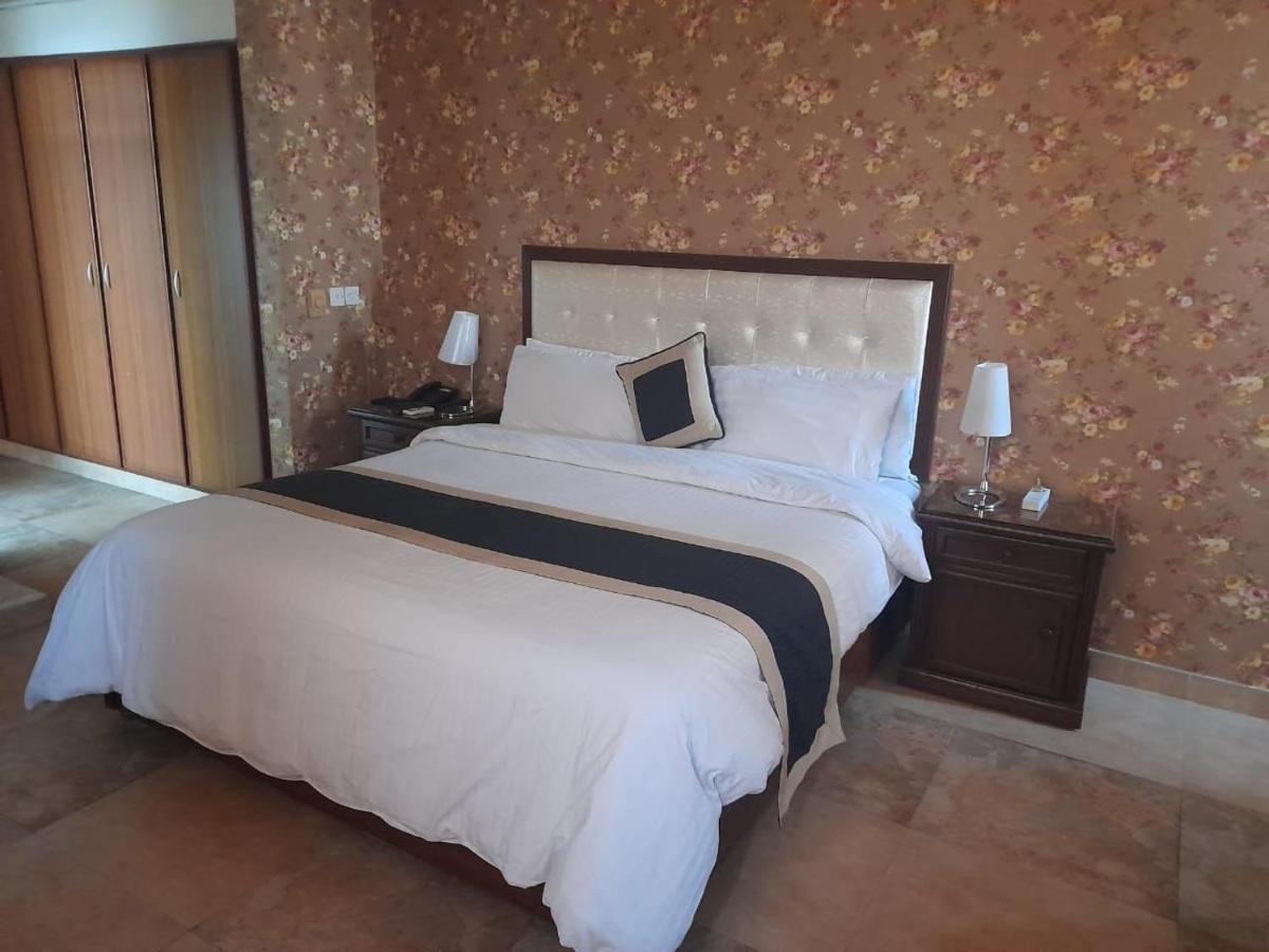 Shalimar Tower Hotel Lahore Esterno foto