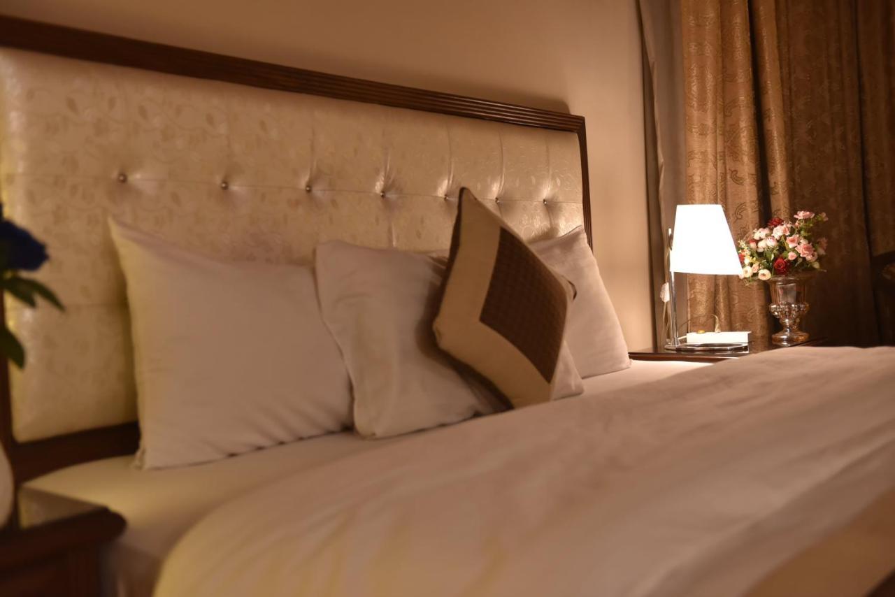 Shalimar Tower Hotel Lahore Esterno foto